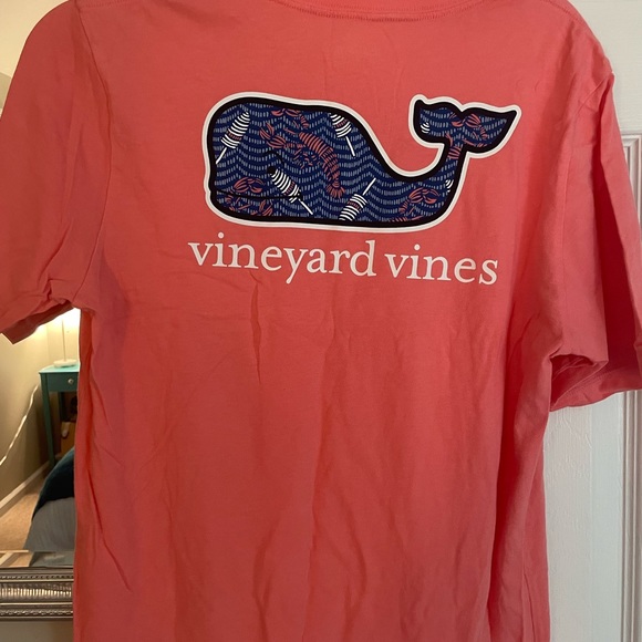 Lot of boys vineyard vines long and short sleeve tees - Picture 10 of 10